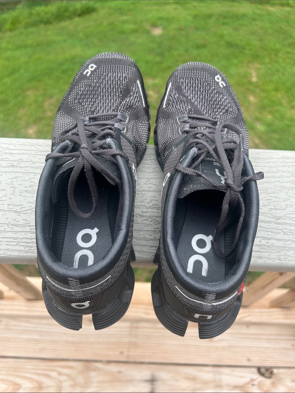 On Running Sneaker Cloud X Black Asphalt Woman (8, Black/Asphalt) - Picture 3 of 8
